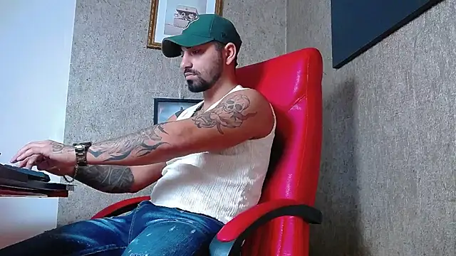 NigelBoydXXX online show from 12, 2, 2025