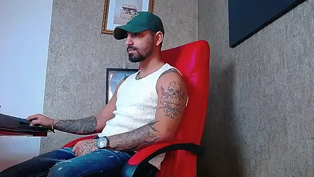 NigelBoydXXX online show from 12, 2, 2025
