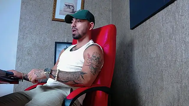 NigelBoydXXX online show from 21, 1, 2025