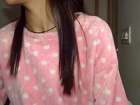 MAAYRA 09 online show from 14, 12, 2025