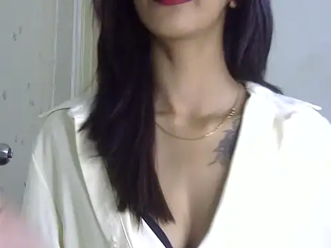 Snapshot of MAAYRA_09 chatting on 24, 5, 2026 MAAYRA 09 online show from 24, 5, 2026