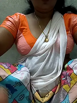 Snapshot of MaaliiiPonuTamil chatting on 20, 5, 2026 MaaliiiPonuTamil online show from 20, 5, 2026