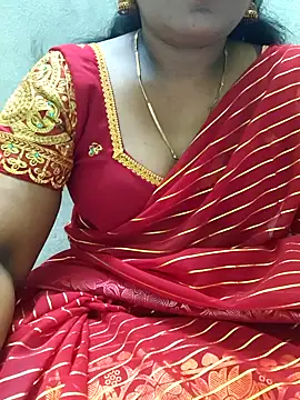 Snapshot of MaaliiiPonuTamil chatting on 26, 5, 2026 MaaliiiPonuTamil online show from 26, 5, 2026