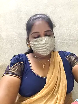 Snapshot of MaaliiiPonuTamil chatting on 18, 5, 2026 MaaliiiPonuTamil online show from 18, 5, 2026