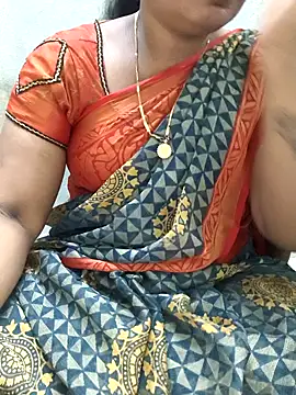 Snapshot of MaaliiiPonuTamil chatting on 9, 6, 2026 MaaliiiPonuTamil online show from 9, 6, 2026