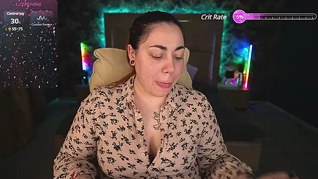 Snapshot of Kittywakee chatting on 2, 3, 2025 Kittywakee online show from 2, 3, 2025