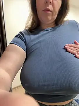 Your Hot Sister01 online show from 8, 12, 2024