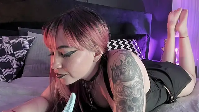 Aylen darkmoor online show from 7, 2, 2025