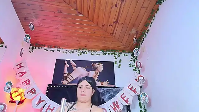 Naia x online show from 11, 10, 2025