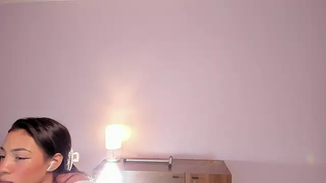 lupeebony online show from 17, 6, 2026