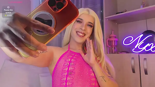 Nyx  Blackwood online show from 4, 3, 2026