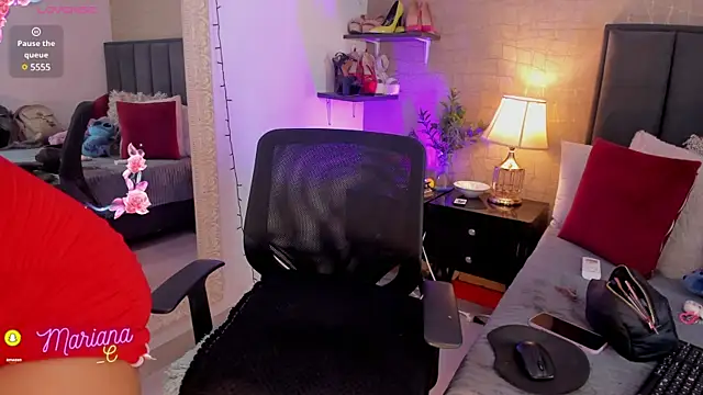 Mariana c1 online show from 8, 3, 2025