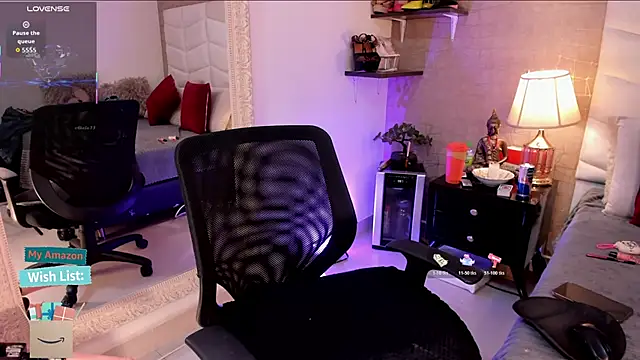 Snapshot of Mariana_c1 chatting on 29, 4, 2026 Mariana c1 online show from 29, 4, 2026