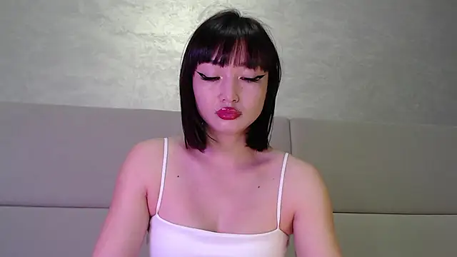 MiaRie online show from 5, 12, 2025