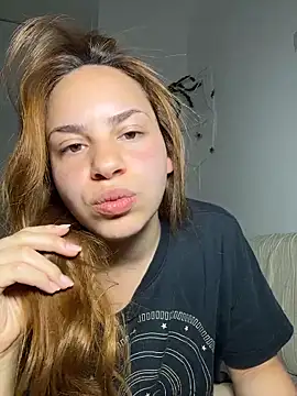 Snapshot of AgnesCampp chatting on 24, 11, 2025 AgnesCampp online show from 24, 11, 2025