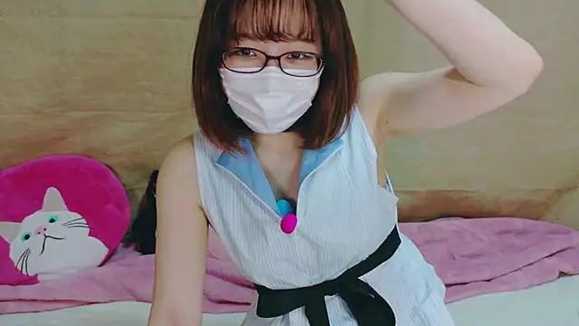 Arisa san   online show from 3, 12, 2024