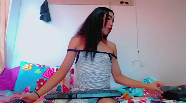 FernandaEvansss online show from 27, 12, 2024