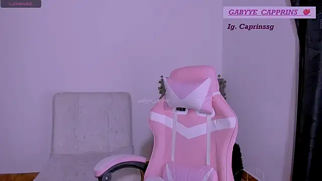 gabyye capprins online show from 21, 4, 2026