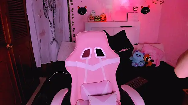 gabyye capprins online show from 23, 10, 2025