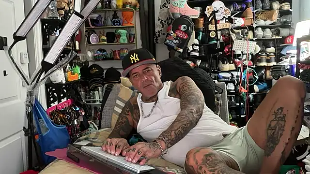 joeytatts66 online show from 17, 7, 2026
