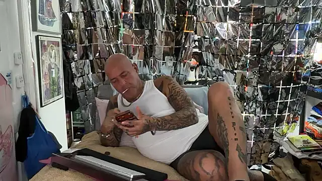 joeytatts66 online show from 11, 4, 2026