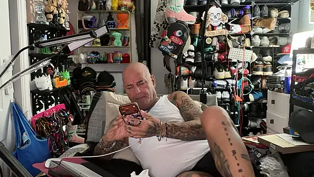 joeytatts66 online show from 11, 7, 2026