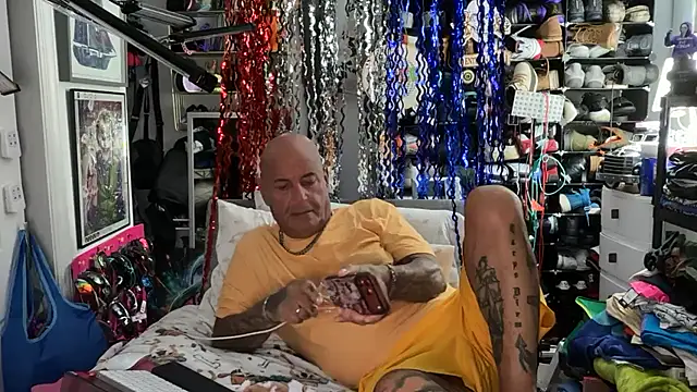 joeytatts66 online show from 10, 6, 2026