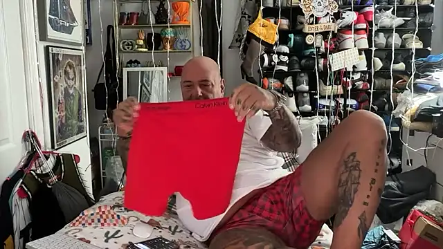 joeytatts66 online show from 19, 12, 2025