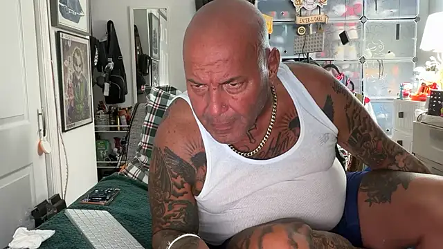 joeytatts66 online show from 24, 10, 2025