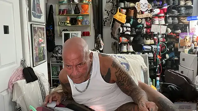 joeytatts66 online show from 22, 2, 2026