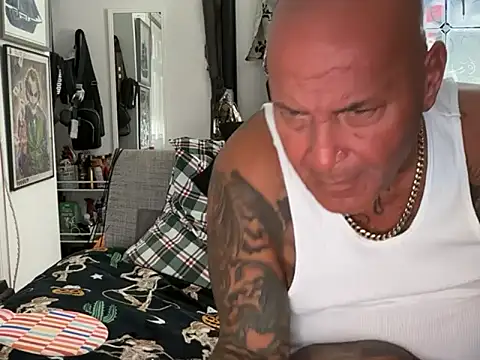 joeytatts66 online show from 27, 10, 2025