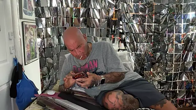 joeytatts66 online show from 8, 4, 2026