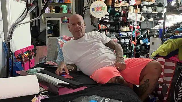 joeytatts66 online show from 17, 6, 2026