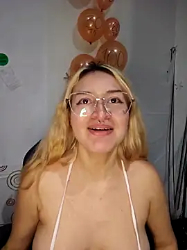 Snapshot of sadnessgyall chatting on 11, 2, 2025 sadnessgyall online show from 11, 2, 2025