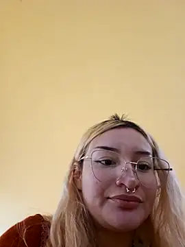 Snapshot of sadnessgyall chatting on 16, 2, 2025 sadnessgyall online show from 16, 2, 2025