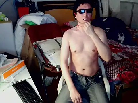 hotkaier online show from 2, 4, 2026