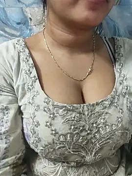 Snapshot of Sania-Love chatting on 28, 4, 2026 Sania-Love online show from 28, 4, 2026