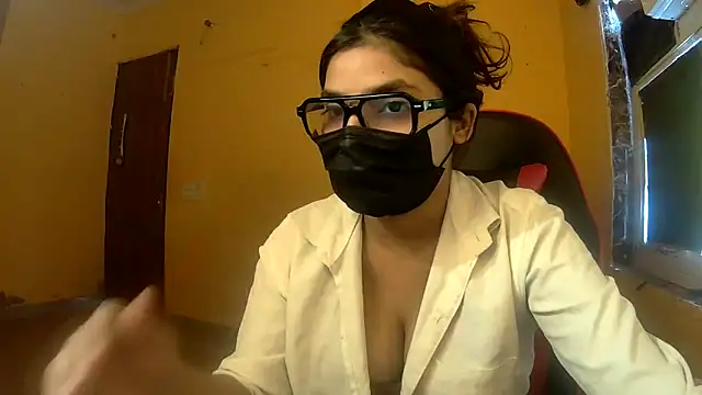 Snapshot of callmeshreya chatting on 26, 4, 2026 callmeshreya online show from 26, 4, 2026