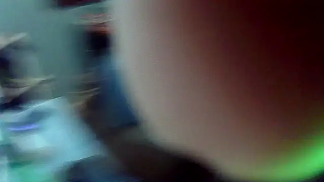 Snapshot of Spunwhiteboy1992 chatting on 28, 11, 2025 Spunwhiteboy1992 online show from 28, 11, 2025