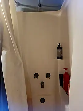 Snapshot of Spunwhiteboy1992 chatting on 29, 10, 2025 Spunwhiteboy1992 online show from 29, 10, 2025