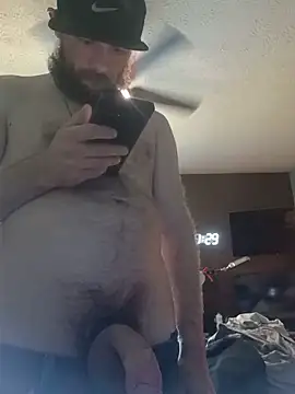 Spunwhiteboy1992 online show from 12, 6, 2026