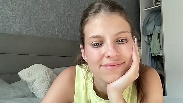 Snapshot of felicity_gold chatting on 26, 7, 2026 felicity gold online show from 26, 7, 2026