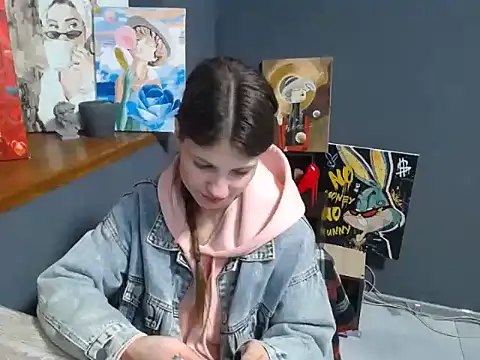 felicity gold online show from 23, 4, 2026