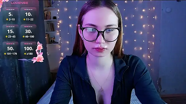 Snapshot of Miya_Mark chatting on 17, 2, 2025 Miya Mark online show from 17, 2, 2025