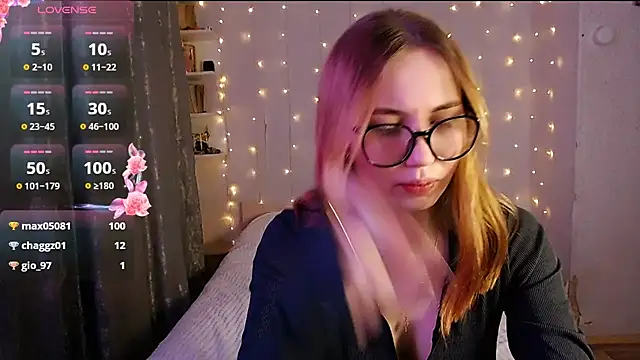 Snapshot of Miya_Mark chatting on 14, 2, 2025 Miya Mark online show from 14, 2, 2025