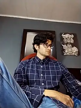 Loggan donnelly online show from 3, 4, 2026