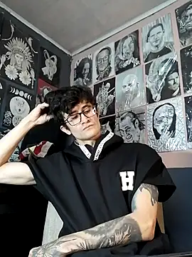 Loggan donnelly online show from 5, 2, 2026