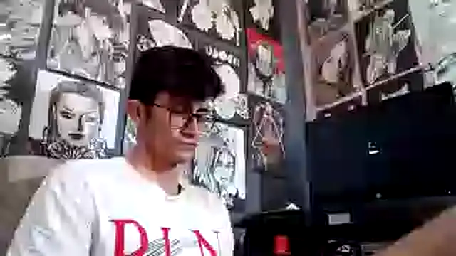 Loggan donnelly online show from 4, 12, 2025