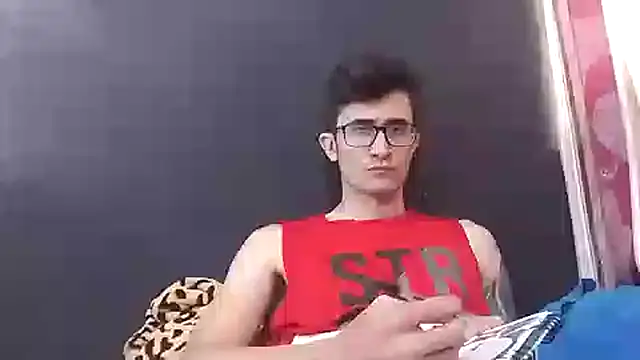 Loggan donnelly online show from 30, 11, 2025