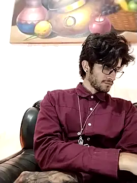 Loggan donnelly online show from 21, 4, 2026